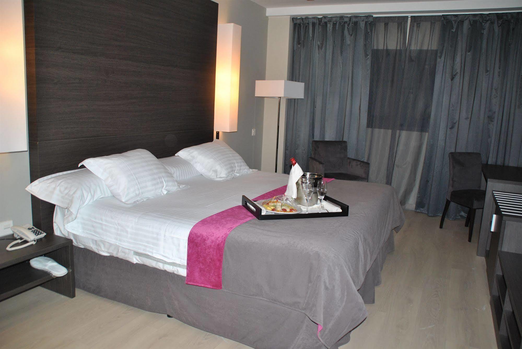 Hotel Brea's